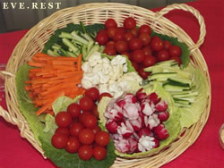 corbeille de batonnets de crudité